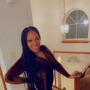 Meet your Posher, Vanessa